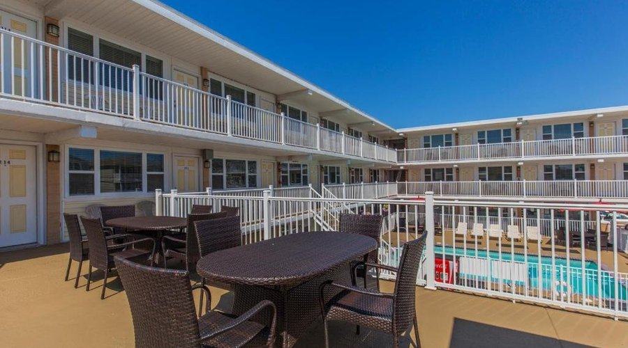 Outdoor balconies with direct access to all guest condos