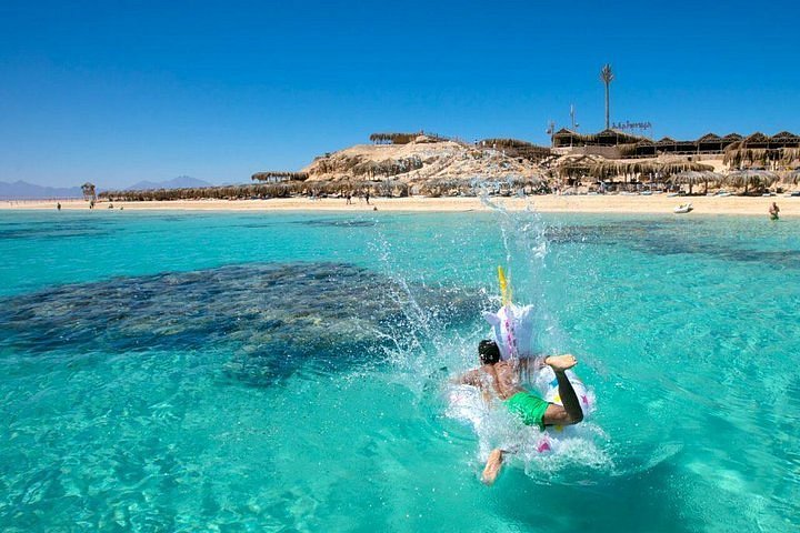 mahmya island boat trip