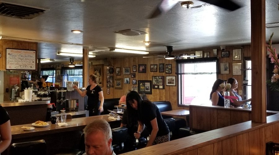 Harlow's Cafe