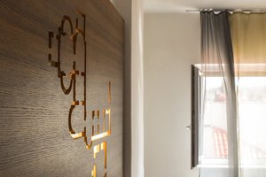 Room & Suite