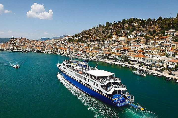 boat tour athens greece