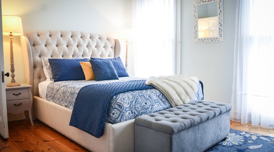 The West Wing - 2 Bedroom Suite with ensuite single spa bath