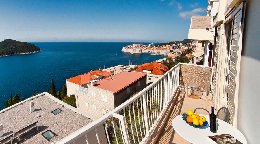 Apartment A balcony Old town sea view