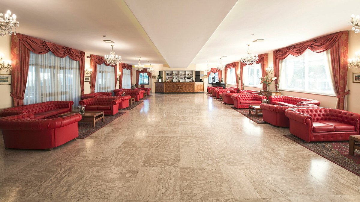 Grand Hotel Adriatico, khách sạn tại Montesilvano