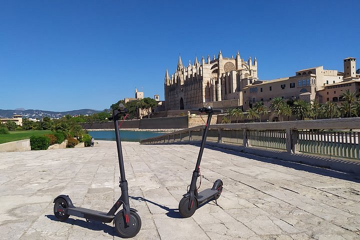 Predictor tilstødende Politibetjent 2023 Electric kick scooter rental in Palma de Mallorca