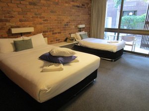 Room & Suite