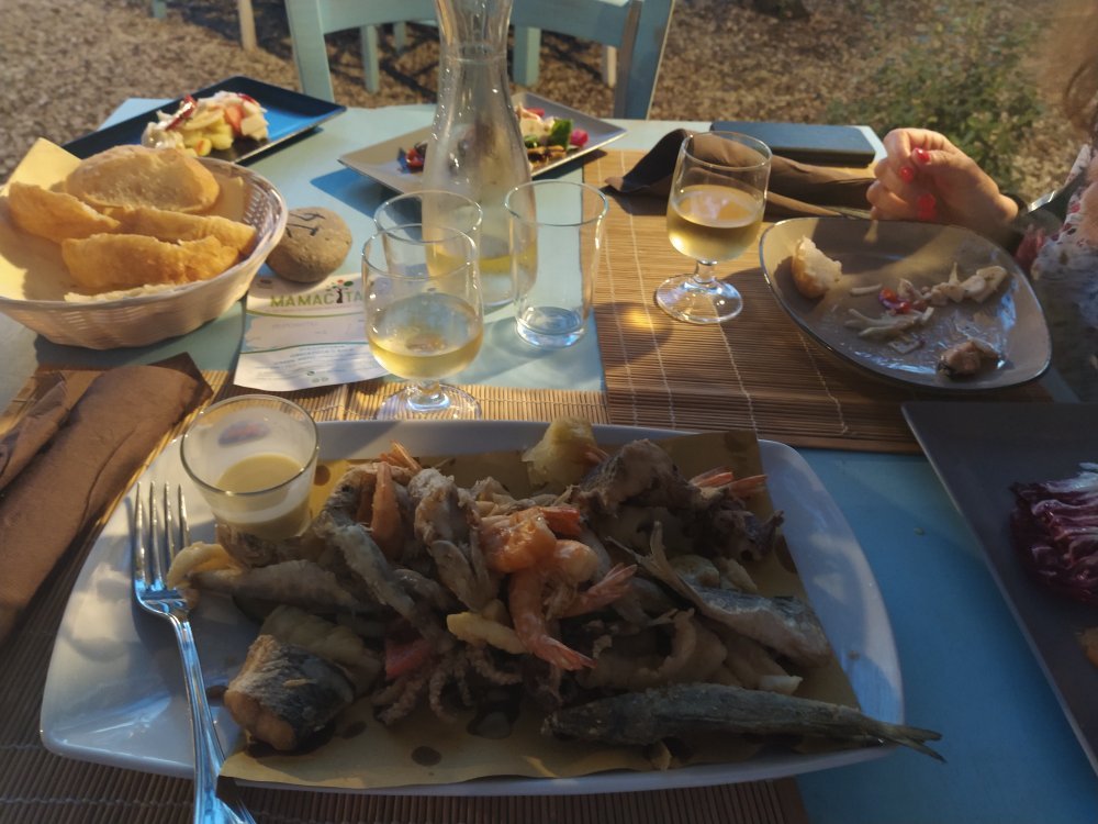 Mamacita Café Il Tuo Angolo di Paradiso (サルキットゥ) の