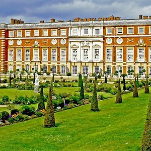 Cost of visit to Hampton Court gardens goes from free to as much