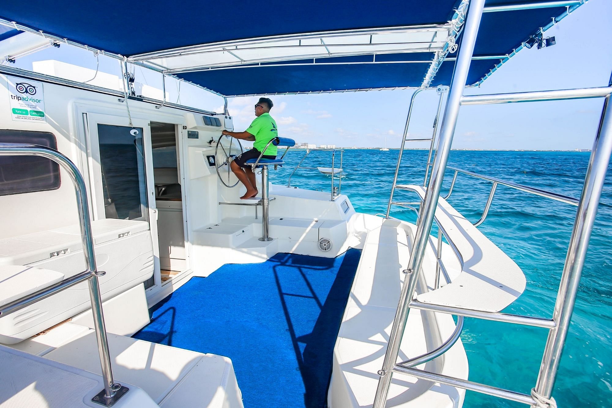 catamaran sailing yucatan