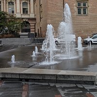 Charles de Gaulle Fountain.