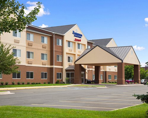 THE 10 BEST Lansing Hotel Deals (Nov 2020) - Tripadvisor