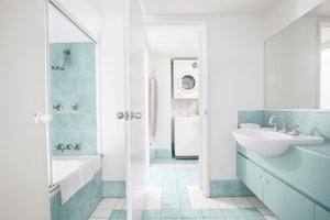 Room & Suite