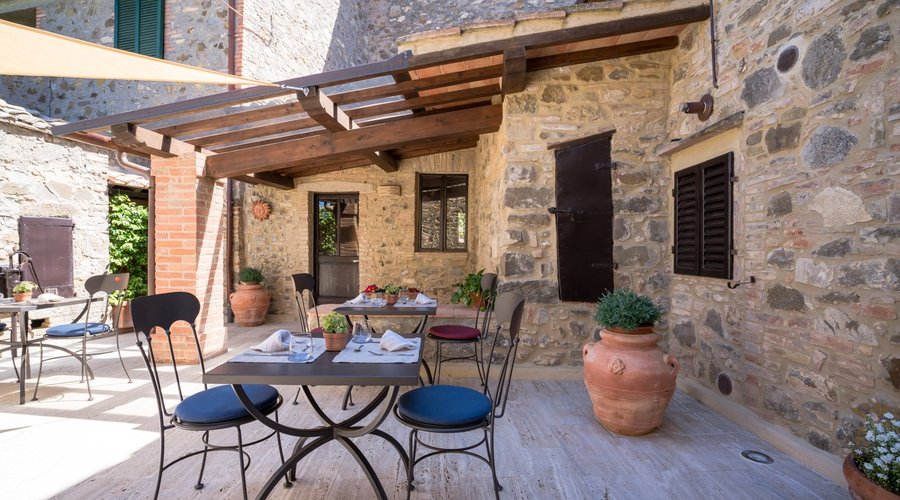 corte esterna - area colazione outdoor
