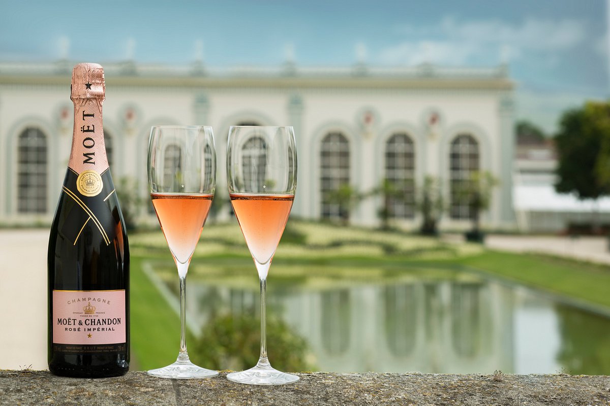 Nu al Opsommen Wijde selectie Moet et Chandon (Epernay) - All You Need to Know BEFORE You Go