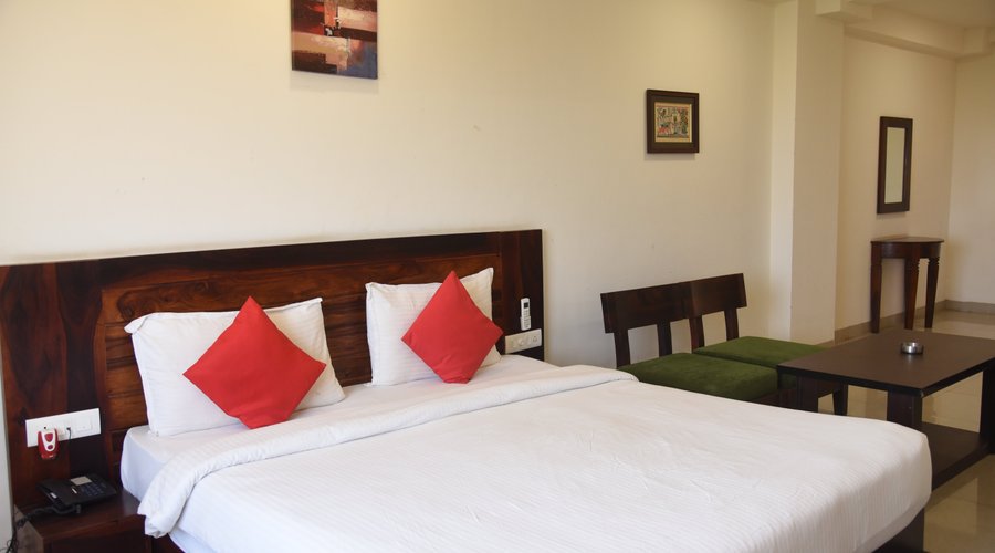 Deluxe Room - Comfortable Big clean Rooms for your comfort situated in Infocity close to KIMS and LV Prasad Eye Hospital.