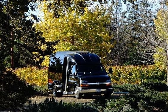 santa barbara limo wine tours