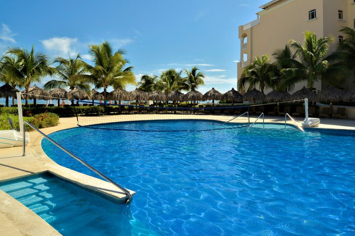 Iberostar Selection Rose Hall Suites Pool: Pictures & Reviews - Tripadvisor