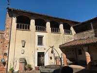 Visita la Casa-forte dei Roero di Cortanze ad Asti