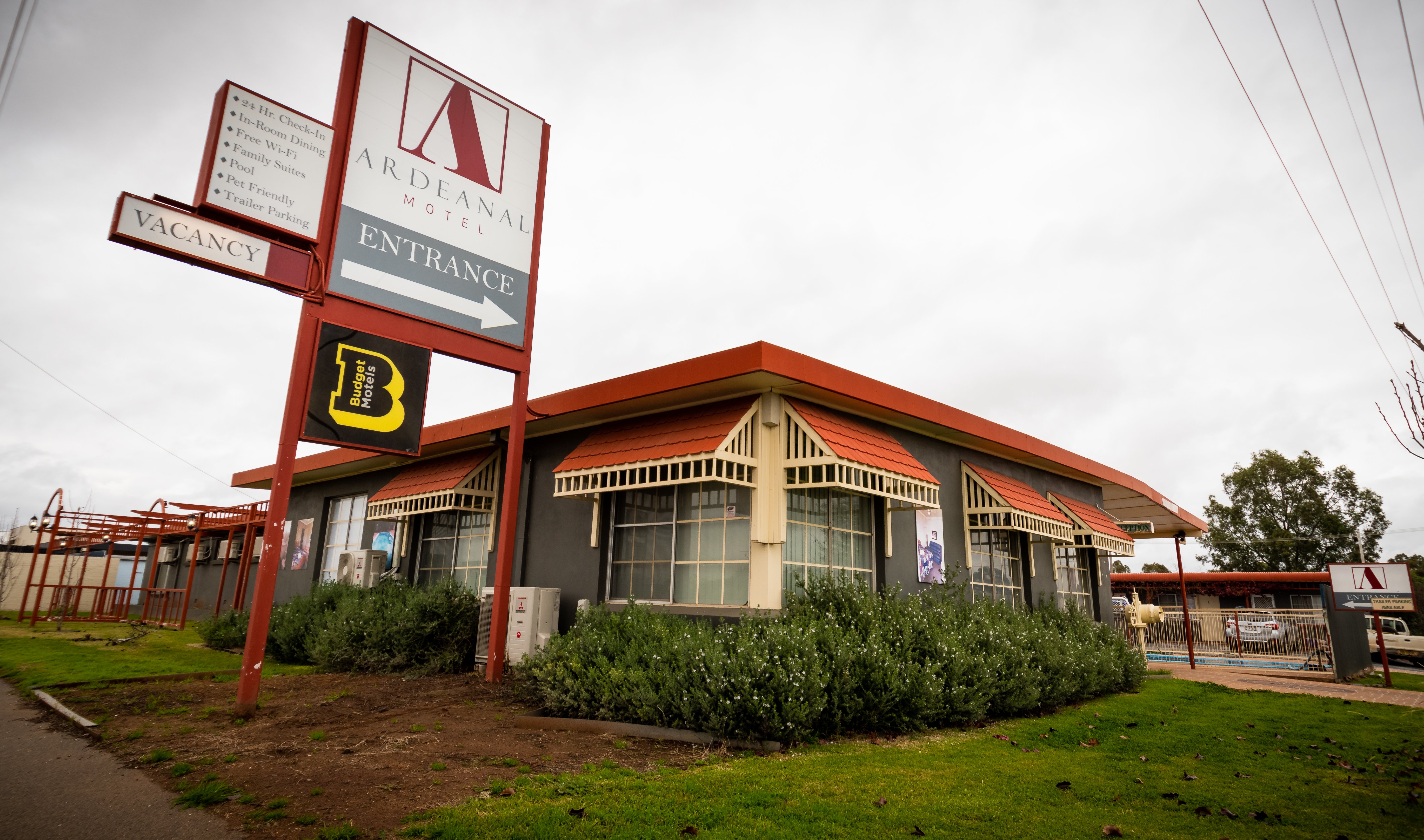 ARDEANAL MOTEL (AU$82): 2023 Prices & Reviews (West Wyalong) - Photos ...