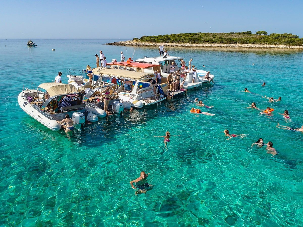 BRAC EXCURSIONS (Milna) - All You Need to Know BEFORE You Go