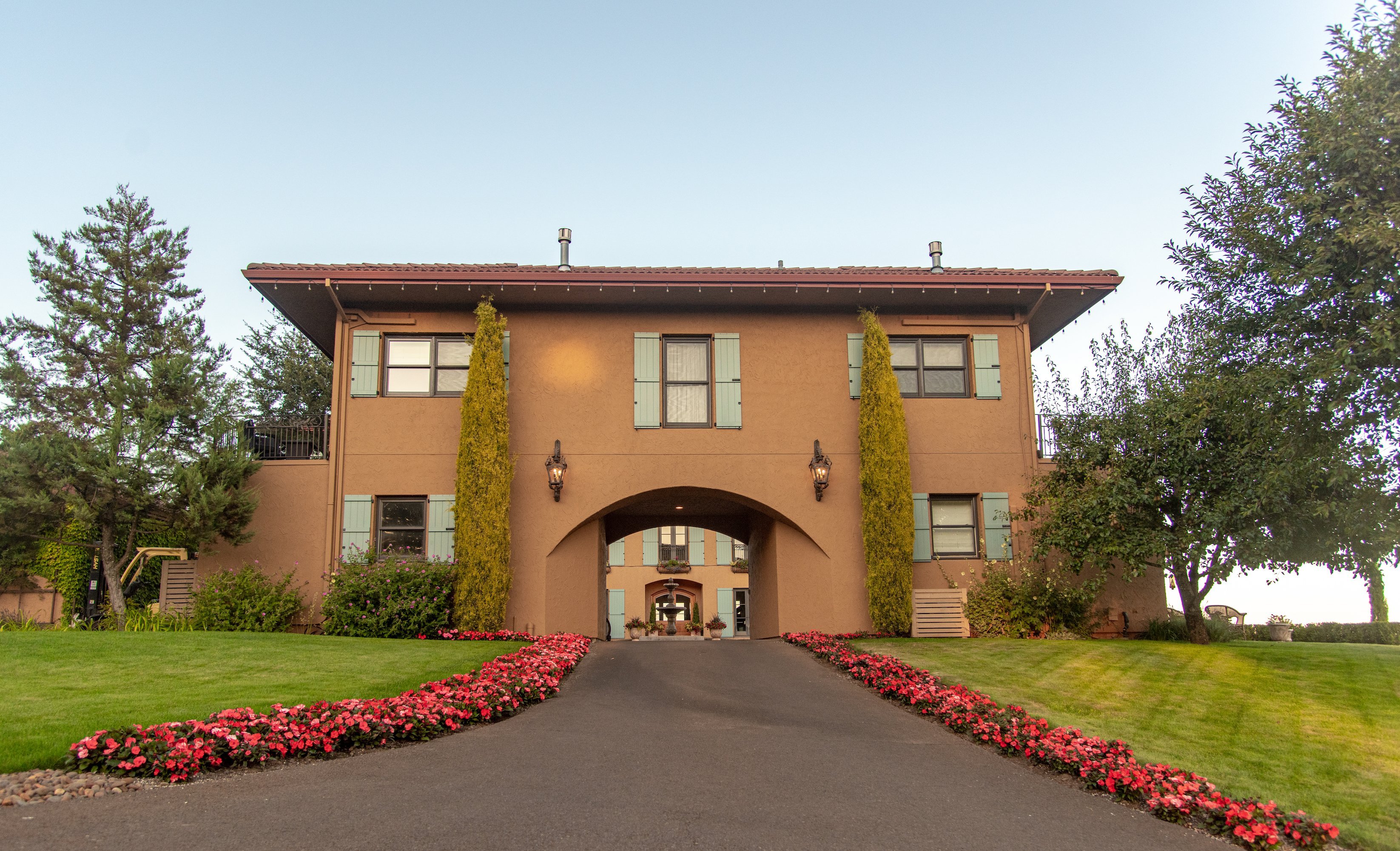 BLACK WALNUT INN & VINEYARD - Prices & Reviews (Dundee, OR) - Tripadvisor