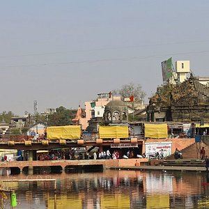 shirdi tourist places in hindi