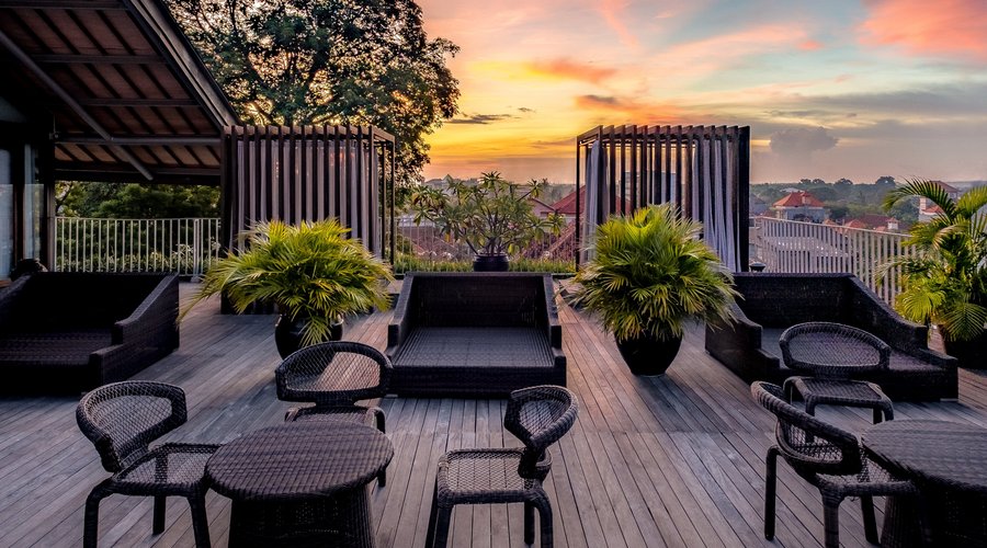 Sunrise at Rooftop Pool