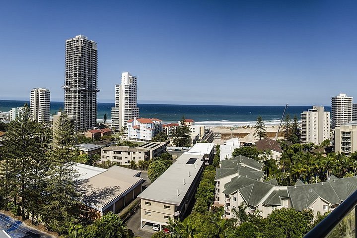 gold coast walking tour