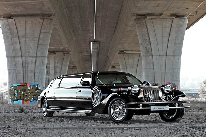 interior de la limusina rolls royce stretch