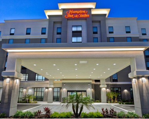 Get A 25 Gift Card With Every Country Inns Suites Hotel Booking During 2012 Country Inn And Suites Country Inn San Diego Hotels