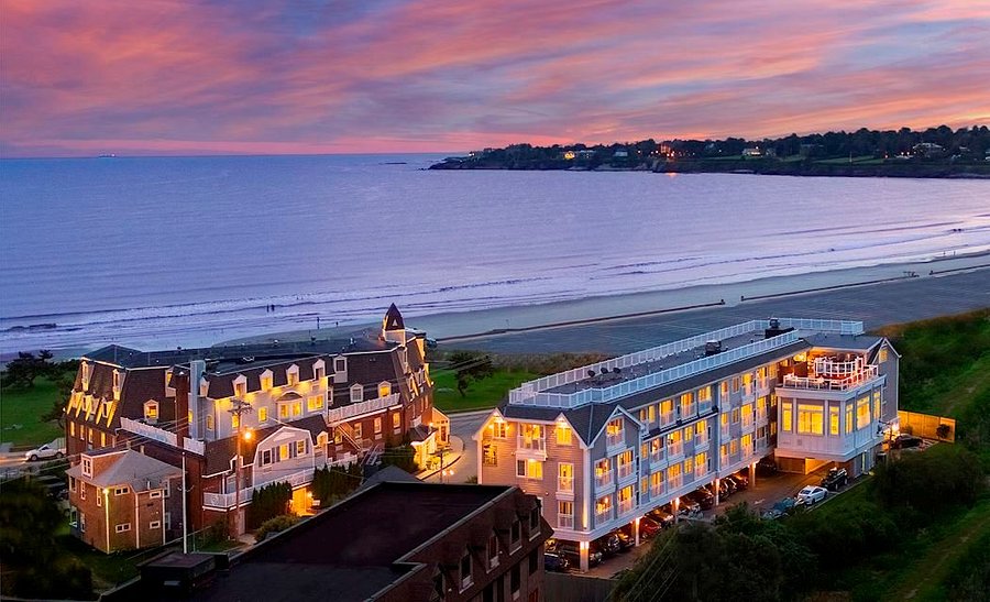 NEWPORT BEACH HOTEL AND SUITES Updated 2022 (Middletown, RI)