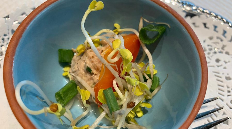 amuse met tonijn