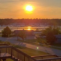 Mylan’s Waterfront Grille