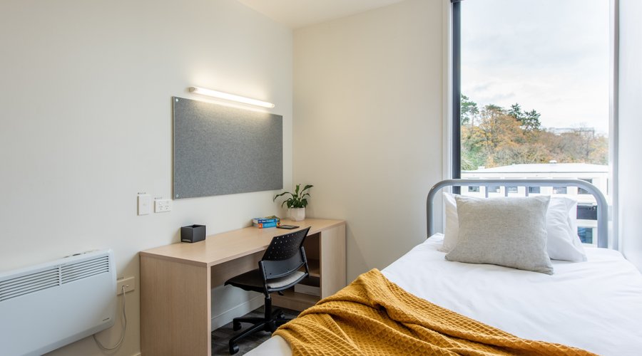 Kind single Bedroom - Carlaw Park Apartments 