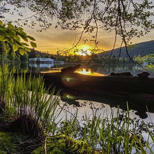 Couché de soleil sur le Lido Appart'hotel au bord du lac de Gérardmer