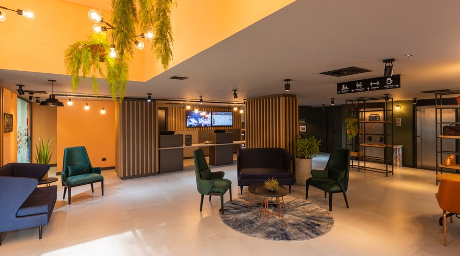 Novo Lobby Ibis Curitiba Batel. 