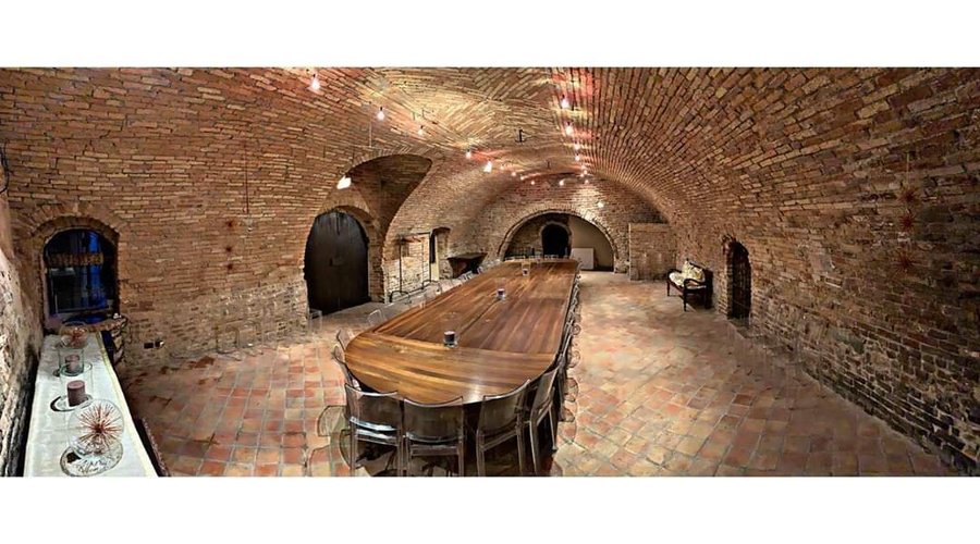 Il salone del Re, fresco, riservato e ricco di storia e fascino, il posto ideale per i vostri eventi🔝