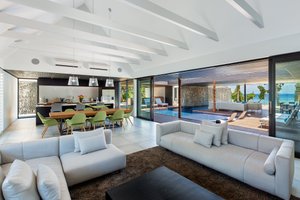 Room & Suite