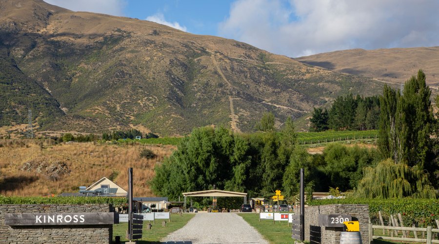 Kinross Entrance