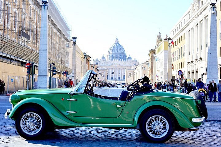 2024 Tour panoramico di Roma in auto cabriolet d'epoca o minibus d'epoca