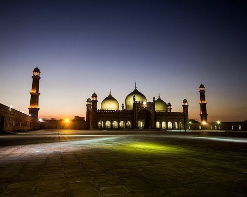 travels and tours from lahore