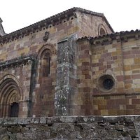 Iglesia De Santa María De Yermo