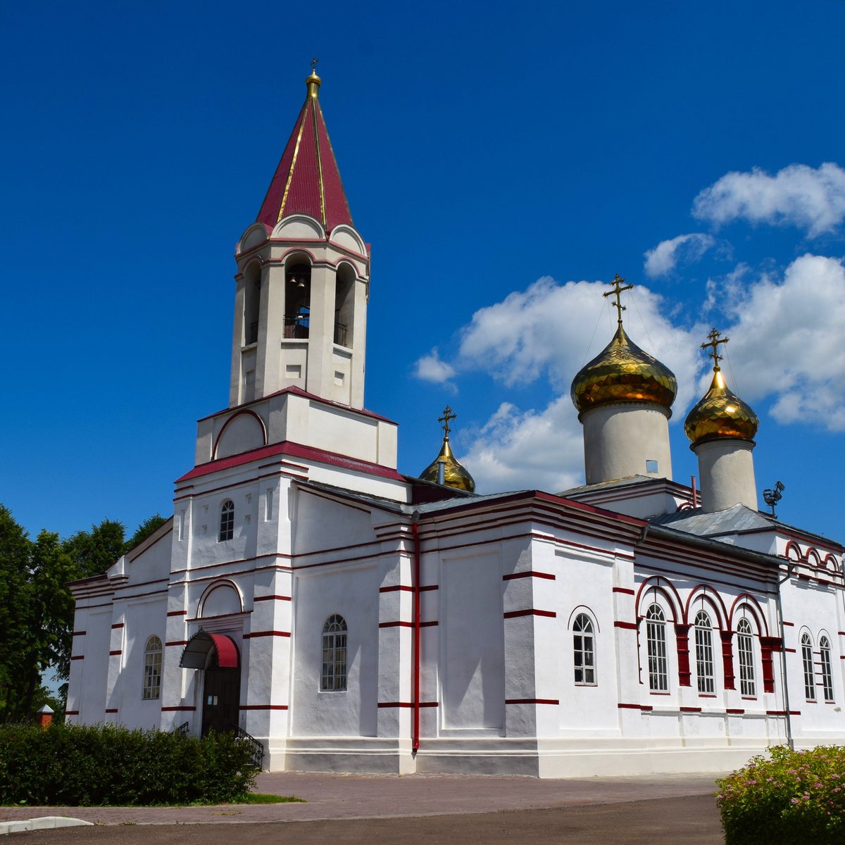 Храм в серебряных прудах