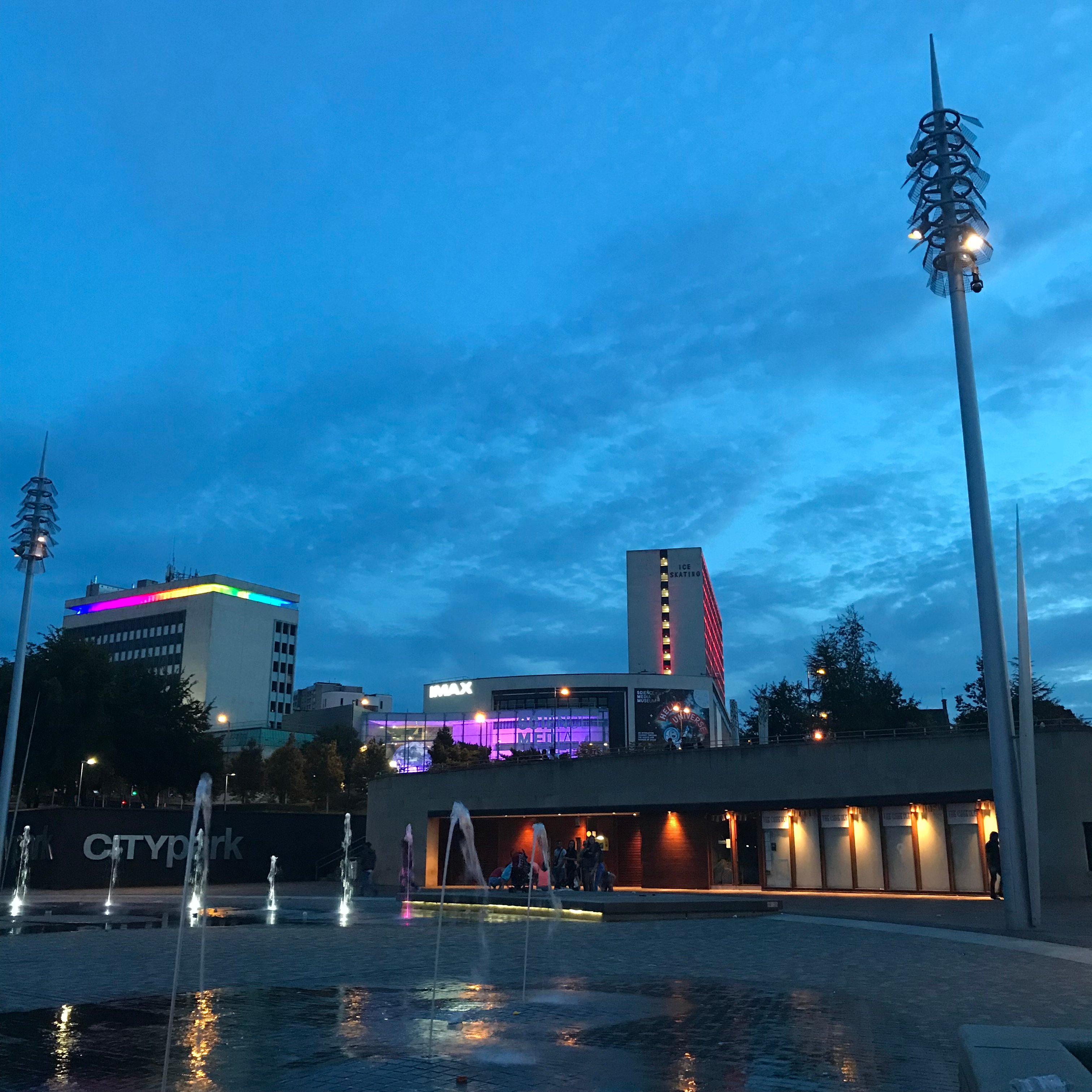 CITY PARK MIRROR POOL AND FOUNTAIN (Bradford) - What To Know Before You Go