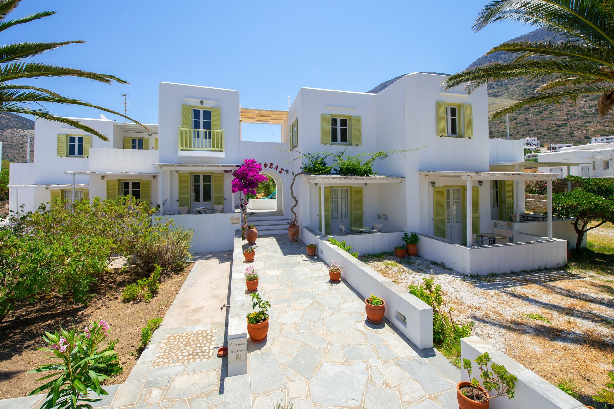 Morfeas Pension by null