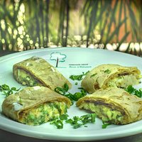 O Rocambole de Queijo (sem glúten) é um sucesso sempre que servido. Experimente!