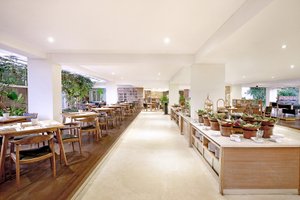 餐飲