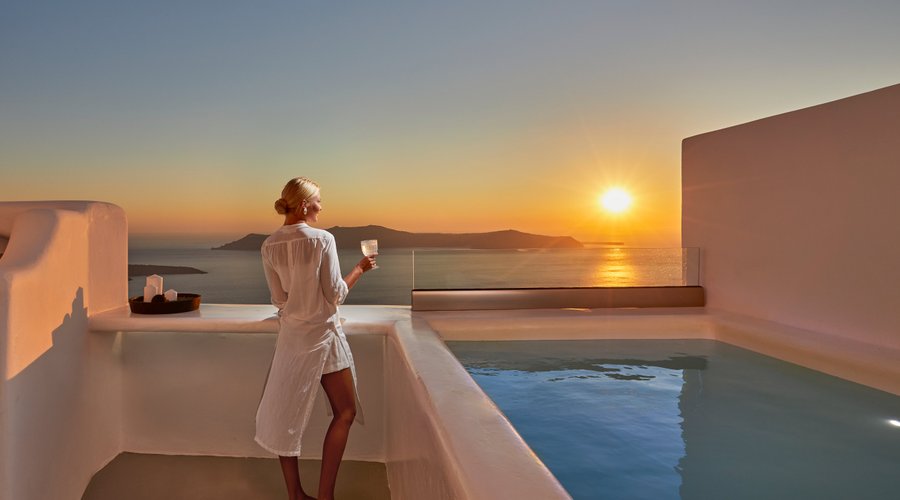 Premium Suite with outdoor heated plunge pool 