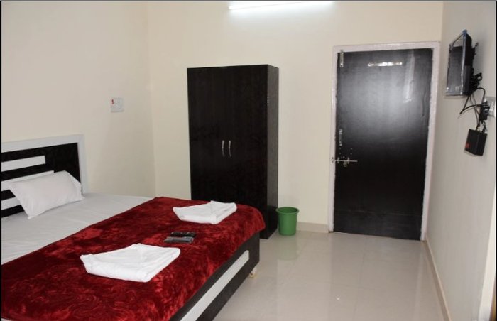 HOTEL CHITRAKOOT DARSHAN - Prices & Reviews (India)