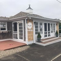 Sea Street Beach Grill
